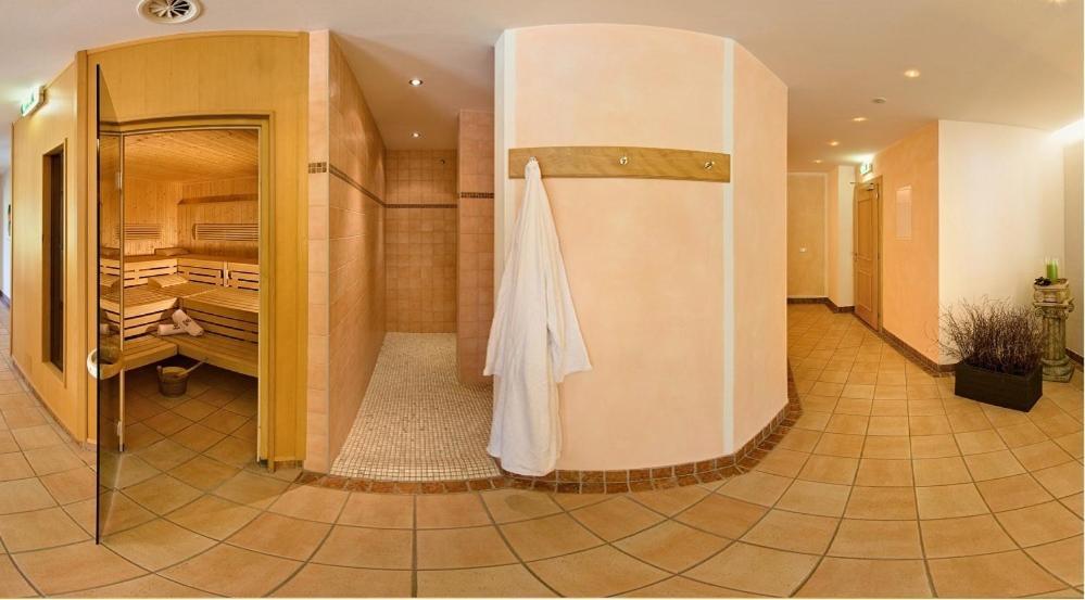 ביברוויר Hotel Zum Goldenen Loewen מראה חיצוני תמונה